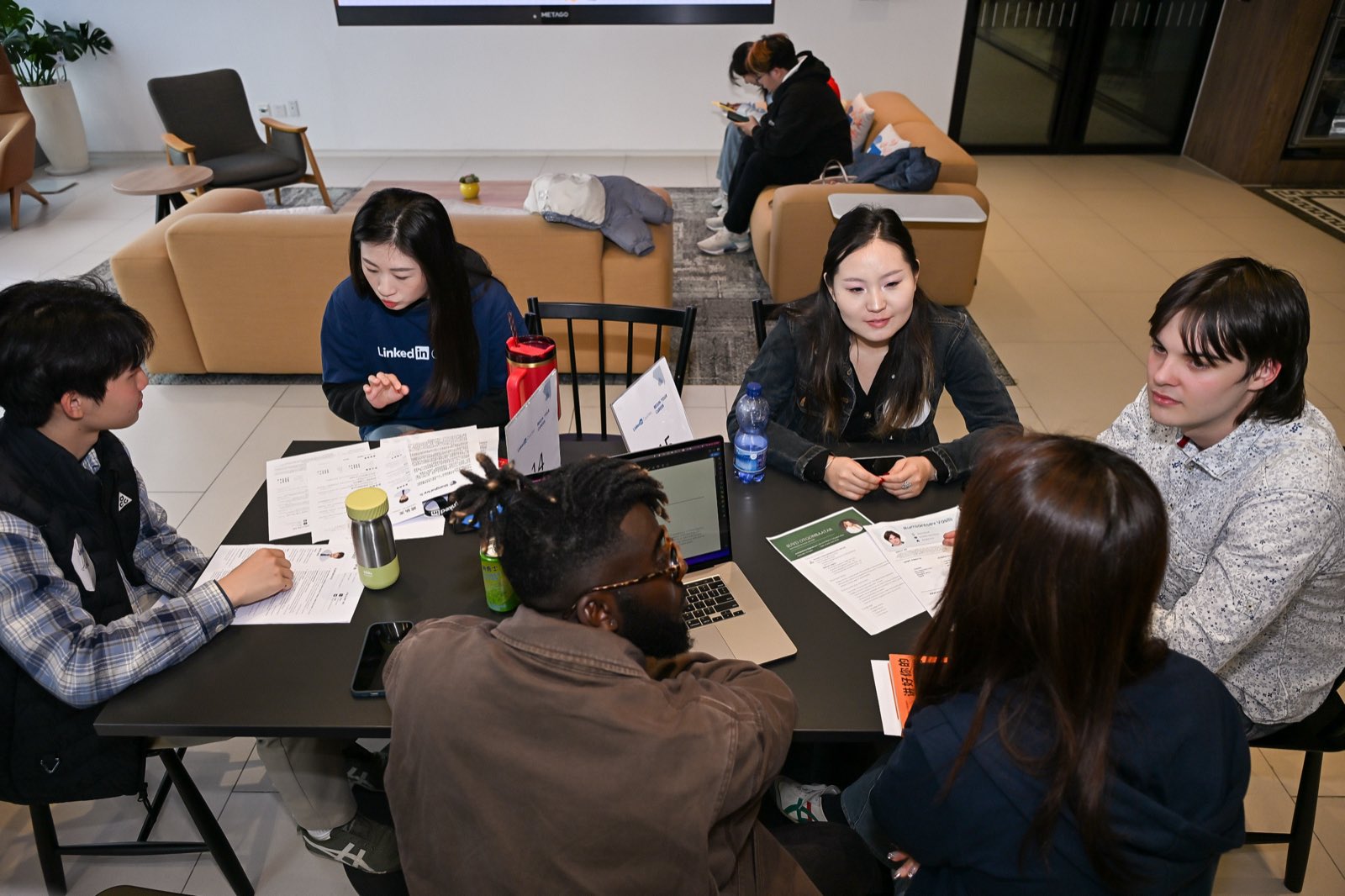 LinkedIn × Beehive Creative Exchange
